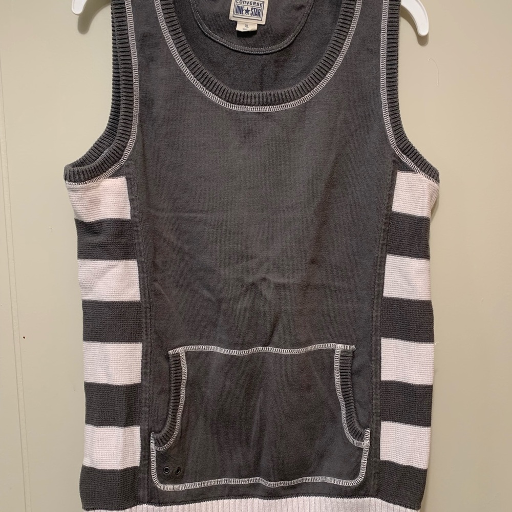 🧢 HOST PICK 🧢Converse One Star Sz XL gray/cream sleeveless sweater w/pocket.